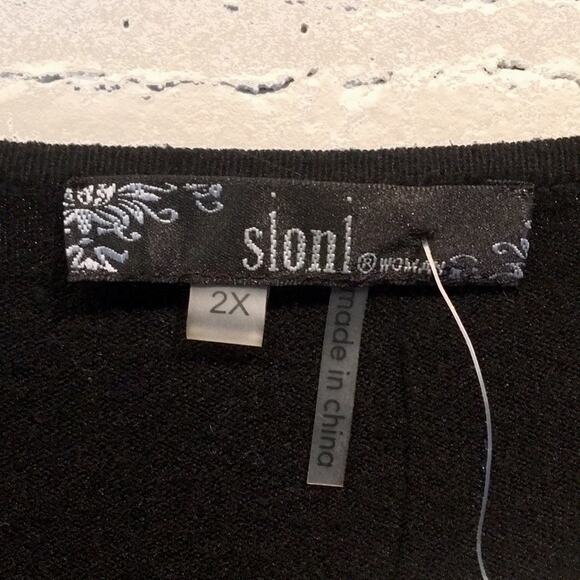 Sioni Woman black studded sweater. Sz 2X. NWT. - Picture 4 of 7